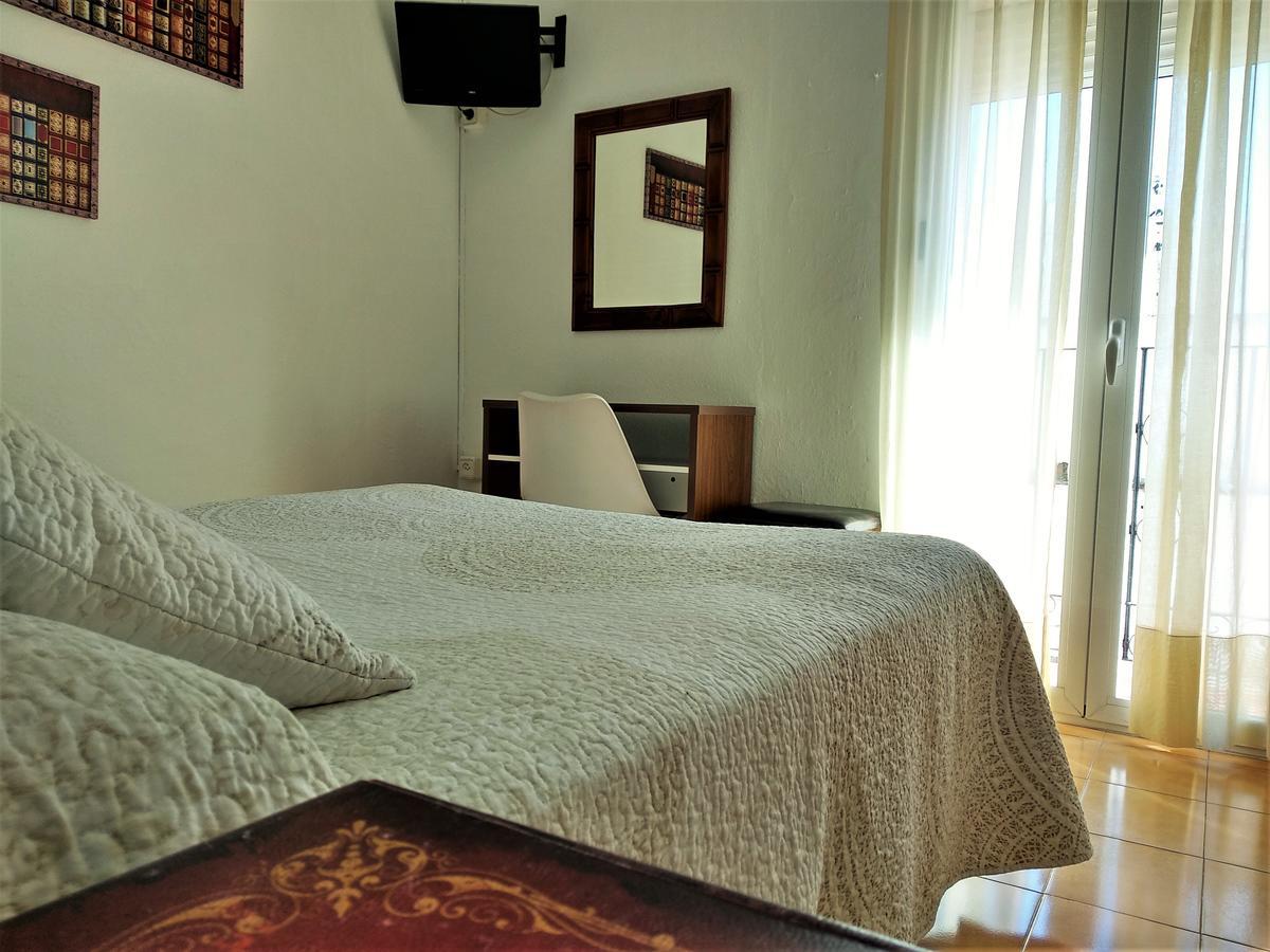 Hostal Enriqueta Marbella Luaran gambar