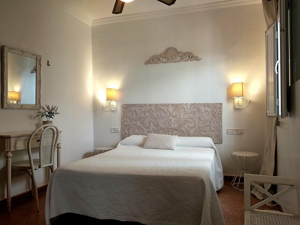 Hostal Enriqueta Marbella Luaran gambar