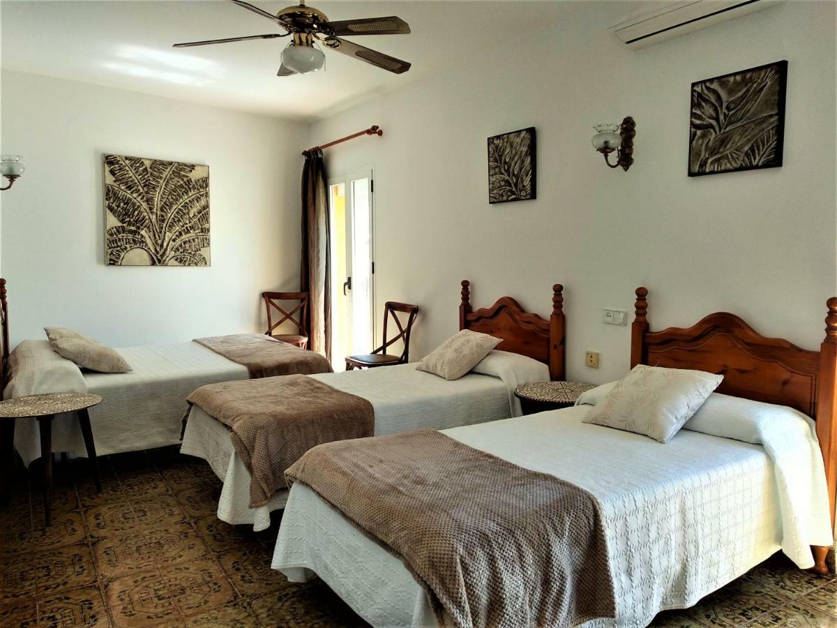 Hostal Enriqueta Marbella Luaran gambar
