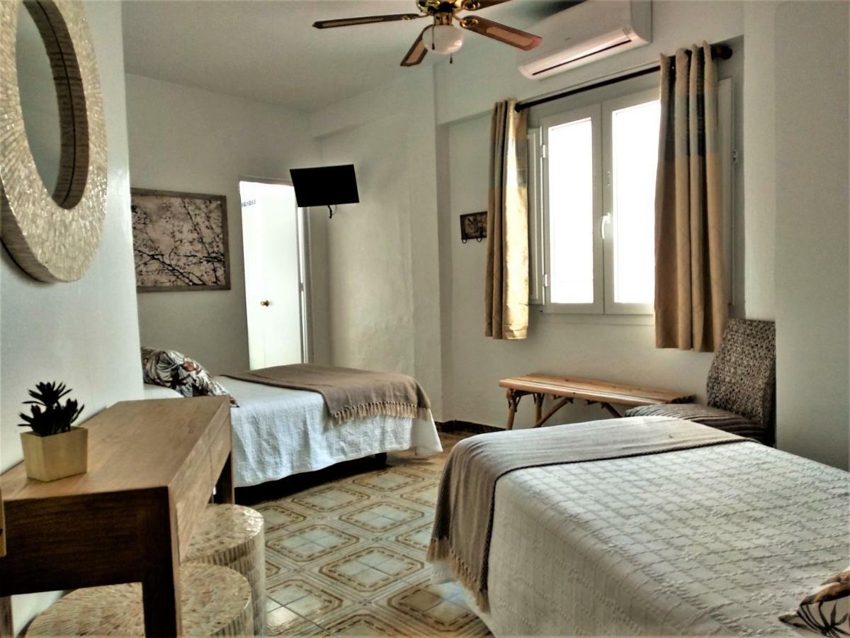 Hostal Enriqueta Marbella Luaran gambar